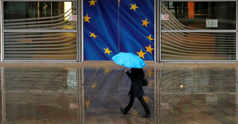 Close ranks: EU braces for 'divisive' Brexit trade talks