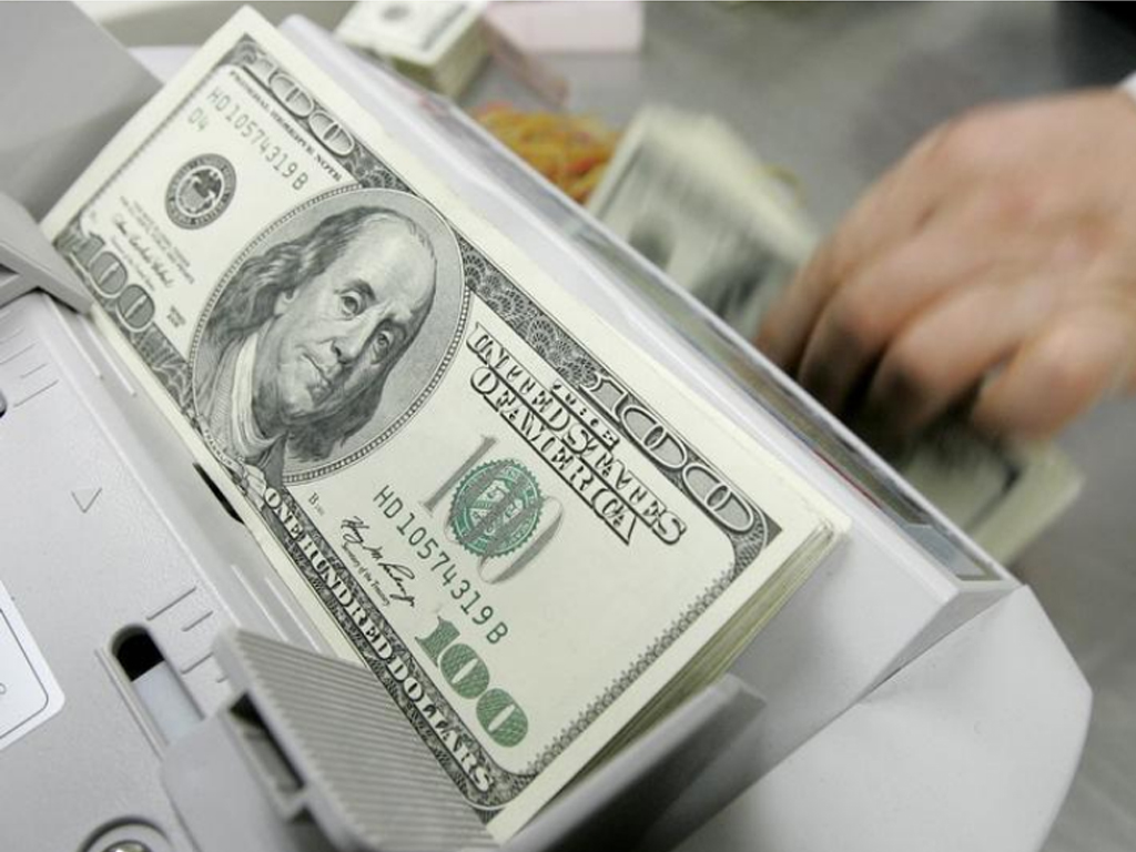 Dollar steady as stock gains show improving risk sentiment