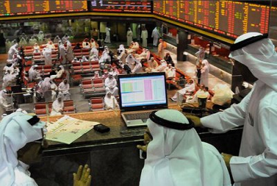 Gulf markets slip after oil hits fresh lows