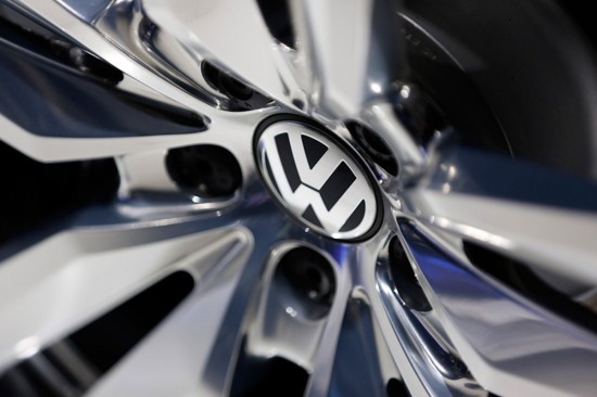 European Car Sales Rise a Third Month on Volkswagen Gains