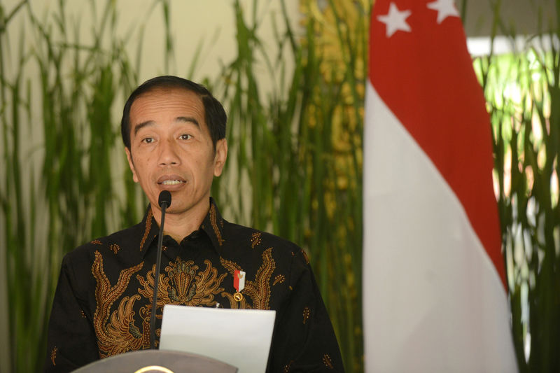 Indonesia president renews pledge to cut corporate taxes if re-elected