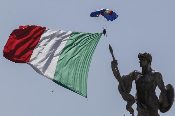 Italy Faces Off With EU as Pressure Mounts Over Budget Defiance