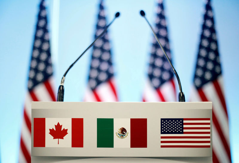 Mexico, U.S. closing in on NAFTA deal, talks to resume Monday