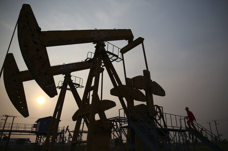 Oil Prices Lower Amid Rising Supplies In U.S.