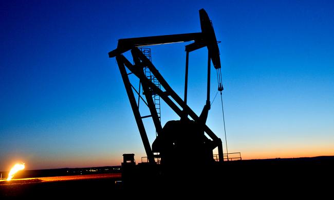 Oil Set for Biggest January Gain on Record on OPEC+ Cuts, Fed