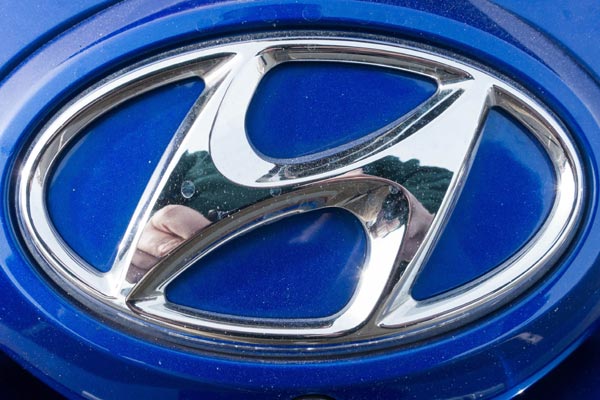 South Korea's Hyundai launches luxury car brand