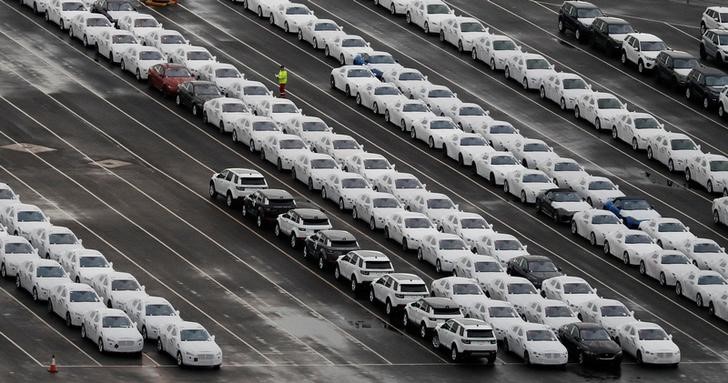 Trump Faces Tough Sell to Car Dealers Girding for Auto Tariffs