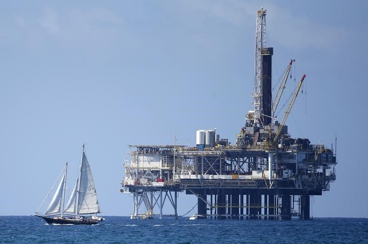 Trump offshore oil drilling plan draws protest in California