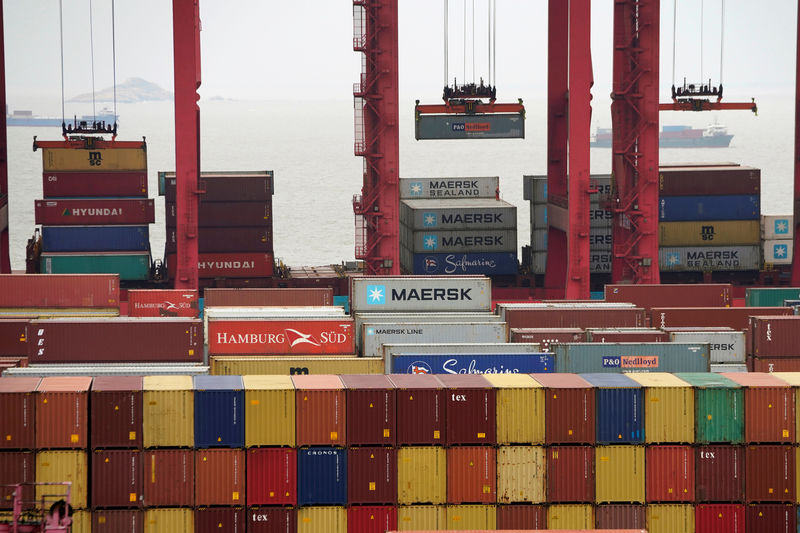Trump won't soften hardline on China to make trade deal: advisers
