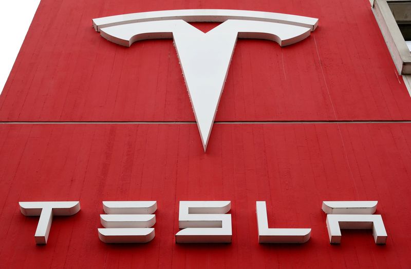 JPMorgan sues Tesla for 2 million over warrants, Musk tweets