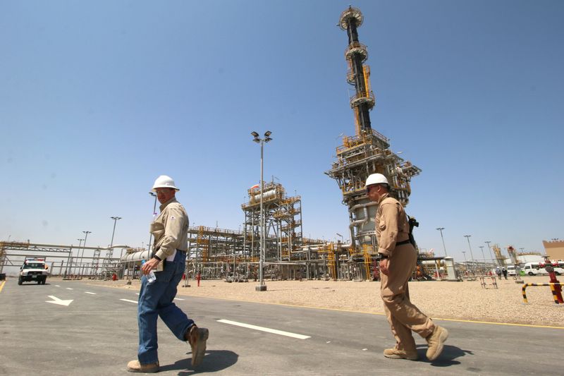Halliburton says not buying Exxon stake in Iraqi oilfield