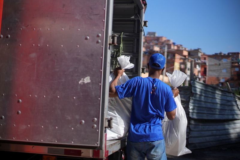 In Brazil, a favela start-up delivers parcels where others fear to tread