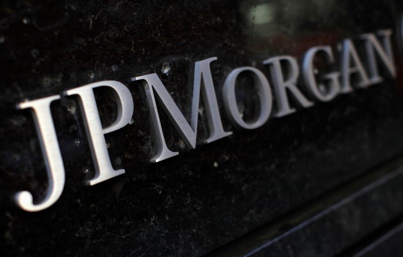 JPMorgan Earnings Fall 42% as Dealmaking Slows From Exceptional 1Q 21