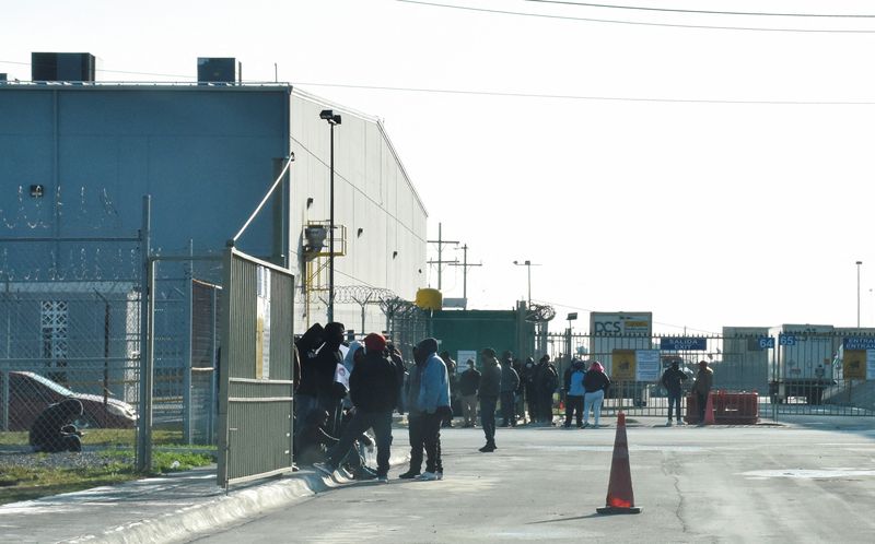 Workers at Mexico border auto parts plant oust powerful union, eying ripple effect