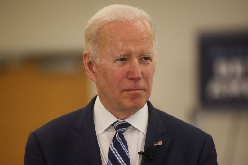 Analysis-Biden plan to aid Europe with LNG poses risk to US climate goals