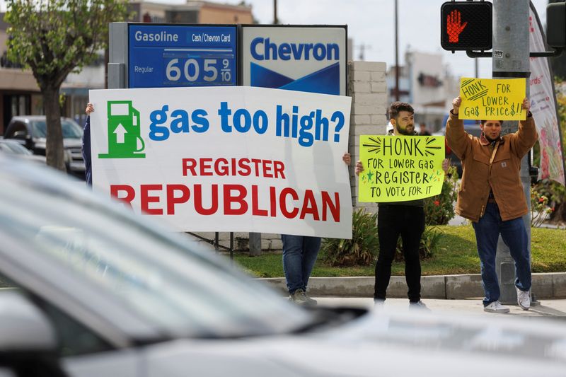 At California gas station, Republicans woo voters angry over fuel prices - but it's complicated