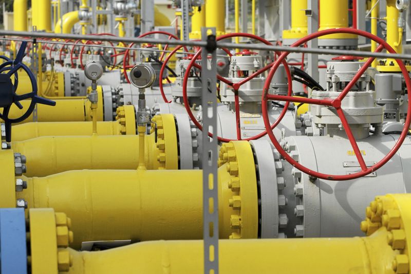 European Gas Prices Surge as Russia Shuts off Supplies to Poland, Bulgaria