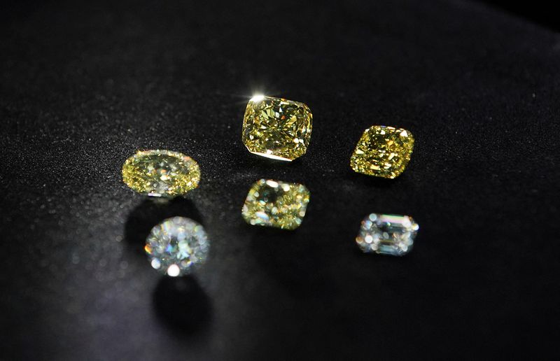 Top producer Russia thwarts move to redefine 'conflict diamonds'