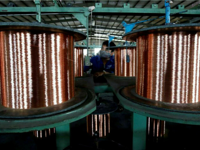 Copper supported by hopes interest rates may soon peak