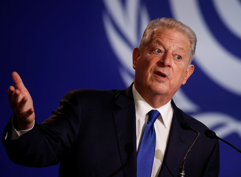 Al Gore sees the world at 'tipping point' for climate action
