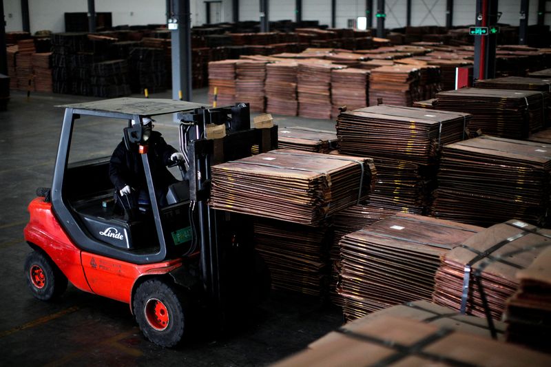 China's spot copper premium to stay elevated as demand improves