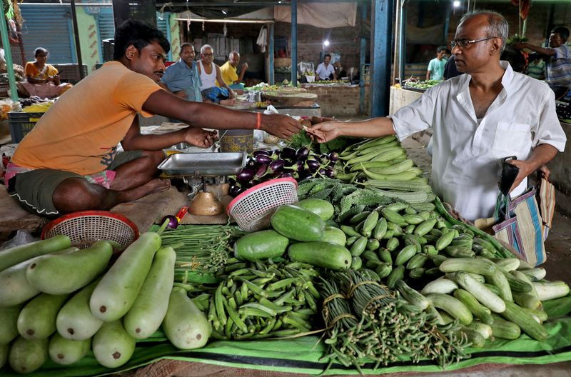 India inflation likely hit five month high in Sept on food prices