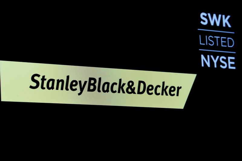 Stanley Black & Decker cuts about 1,000 finance jobs - WSJ