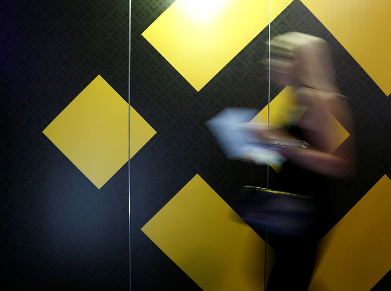 Binance agrees to deal to buy FTX's non-U.S. operations