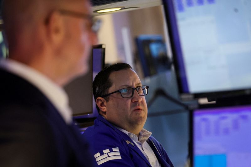 Wall Street rises as investors eye midterm U.S. elections