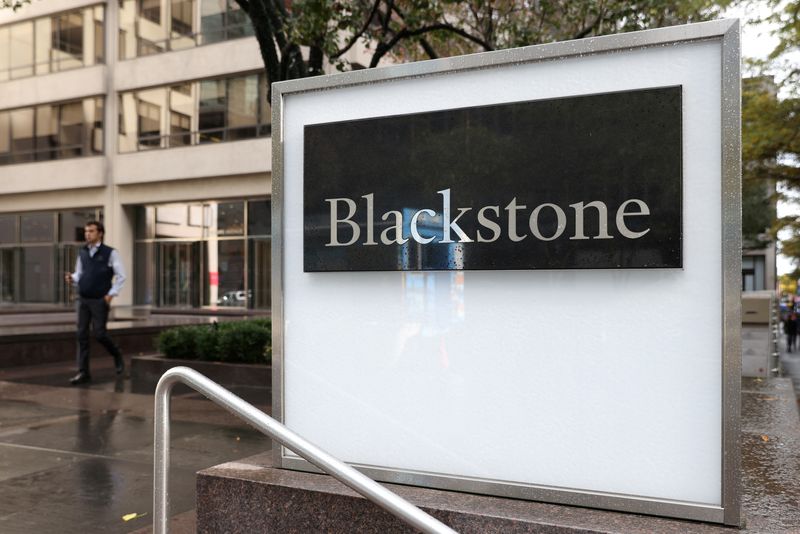 Analysis-Blackstone REIT restriction a possible warning sign for markets