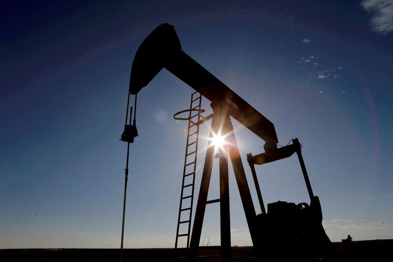 Economic weakness set to weigh on oil price in 2023