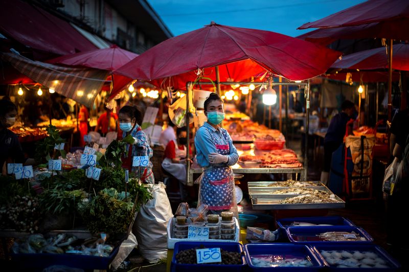 Thailand keeps inflation target of 1-3% for next year