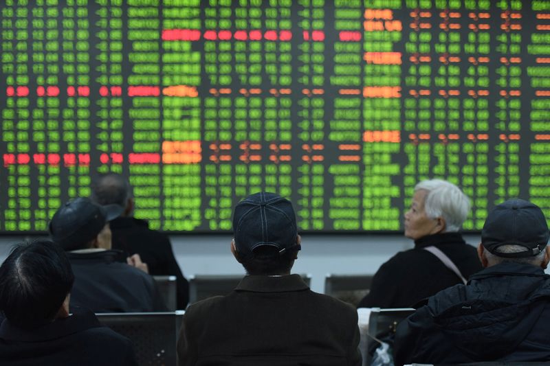 European stocks rise on 'soft landing' hopes, China reopening