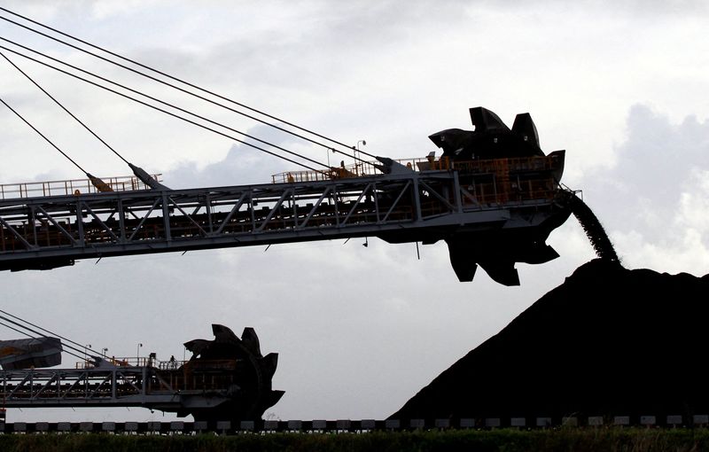 Upcoming Chinese holiday, high coal stocks keeping lid on Australian trade