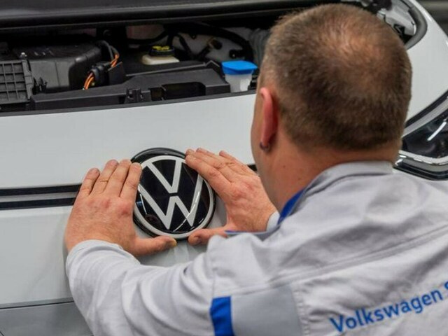 Volkswagen warns of unstable 2023