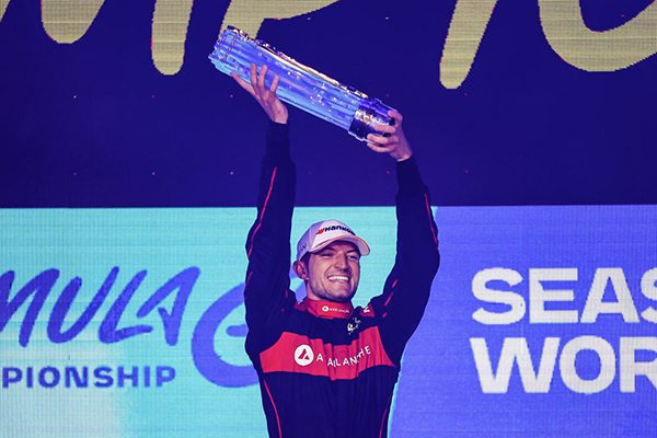 Jake Dennis Claims his First Formula E World Title at the Hankook London E-Prix