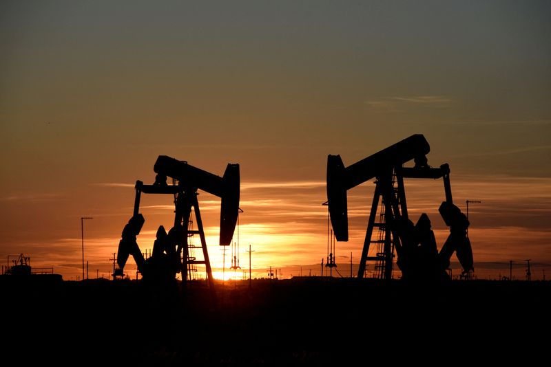 Oil on track for biggest monthly gains in over a year