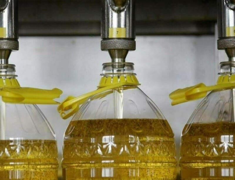 Palm oil buying lifts India’s August edible oil imports to record –dealers
