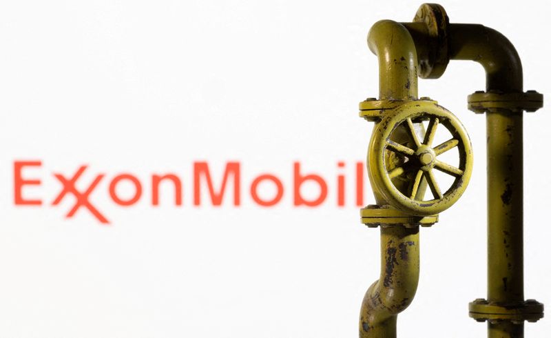 Exxon Mobil forecasts increases in project spending, output