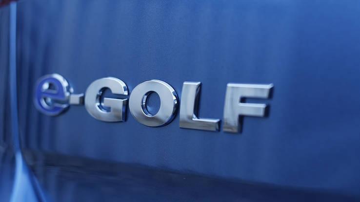 2015 Volkswagen e-Golf SEL Premium: Junkyard Scavenger Review