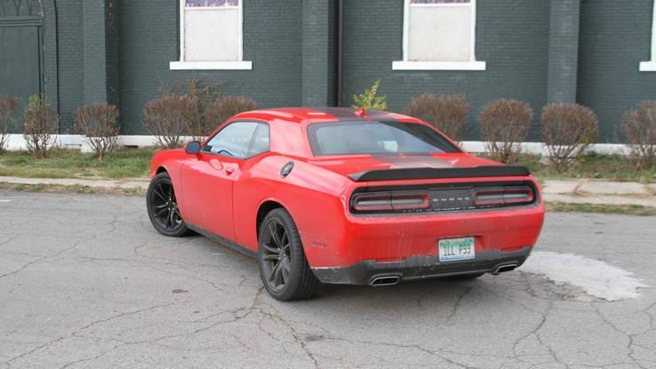 2016 Dodge Challenger SXT review