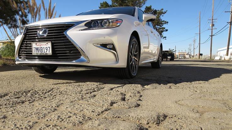 2016 Lexus ES 350 -- Race Organizer Review